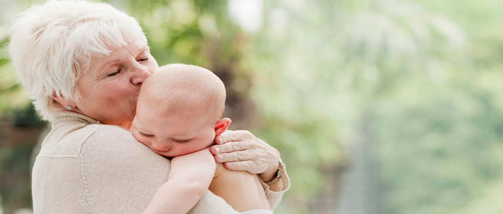 مادر بزرگ ها در انتظار